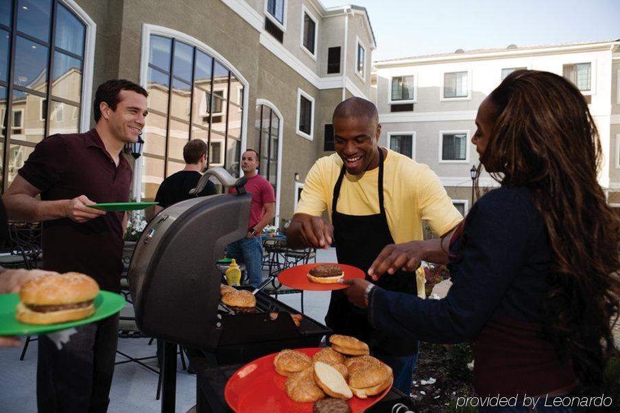 Staybridge Suites Oklahoma City, An Ihg Hotel Restaurante foto